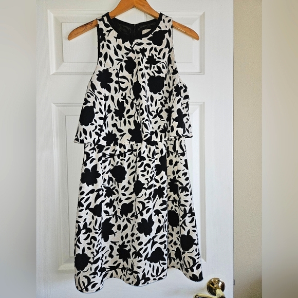 Great LOFT Dress sz 6. For warmer weather. Feminine - Picture 1 of 10